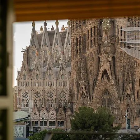 U-nique Lepant Ii * Barcelona